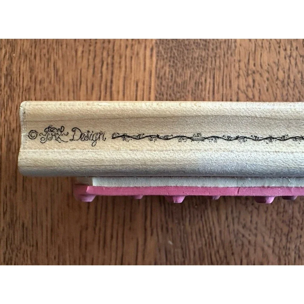 Dotted Print Rubber Stamp - JRL V105 Block Size 5.5” X 3”